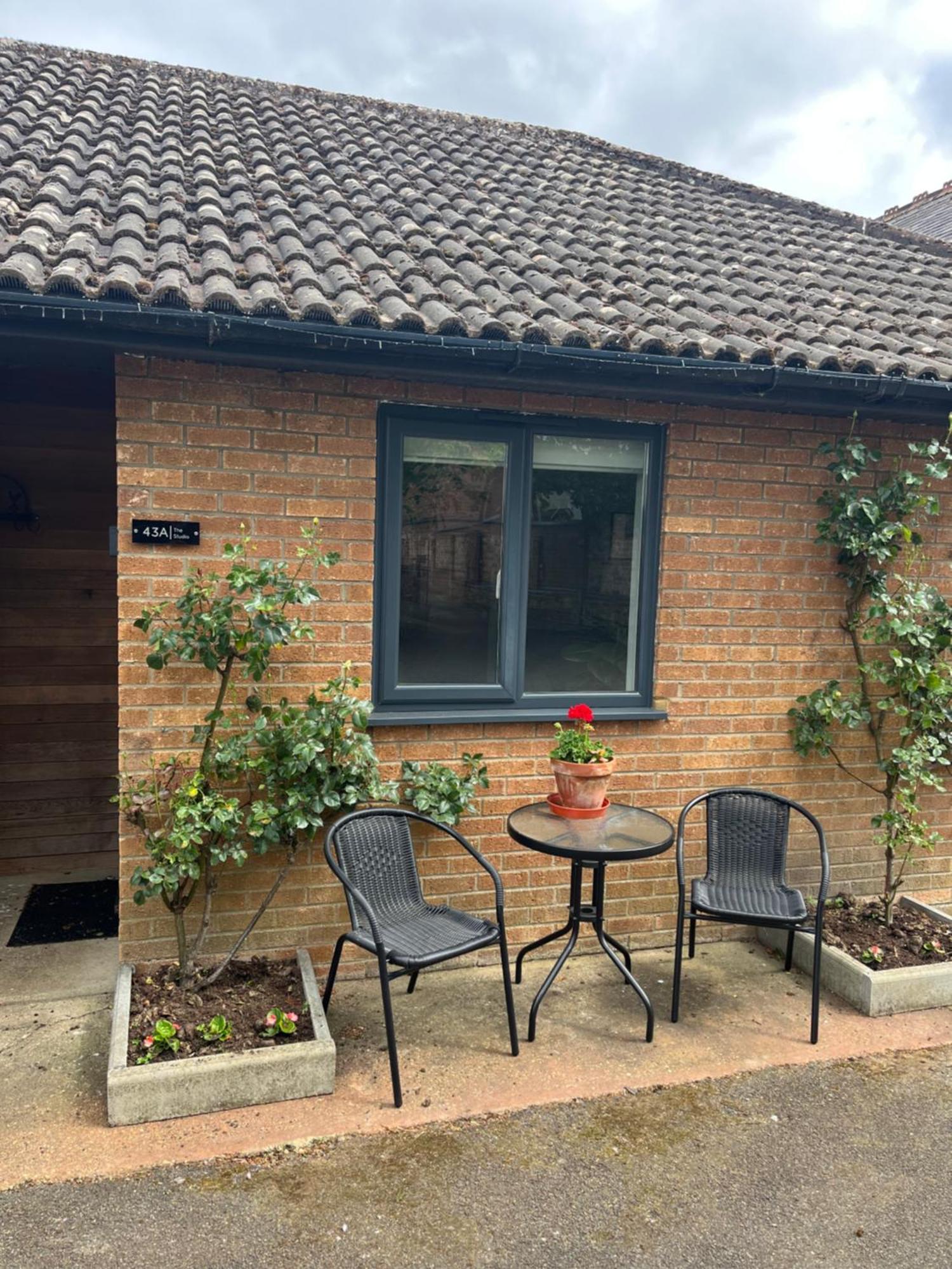 Spalding - Self Contained Studio Double - An Extra Single Bed Can Be Provided Exterior foto